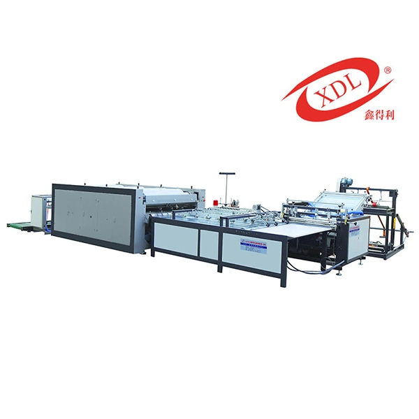 Woven bag cutting, sewing, printing, and receiving integrated machine Woven bag cutting, sewing, printing, and receiving integrated machine